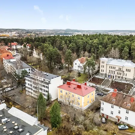 Huoneisto In! - 